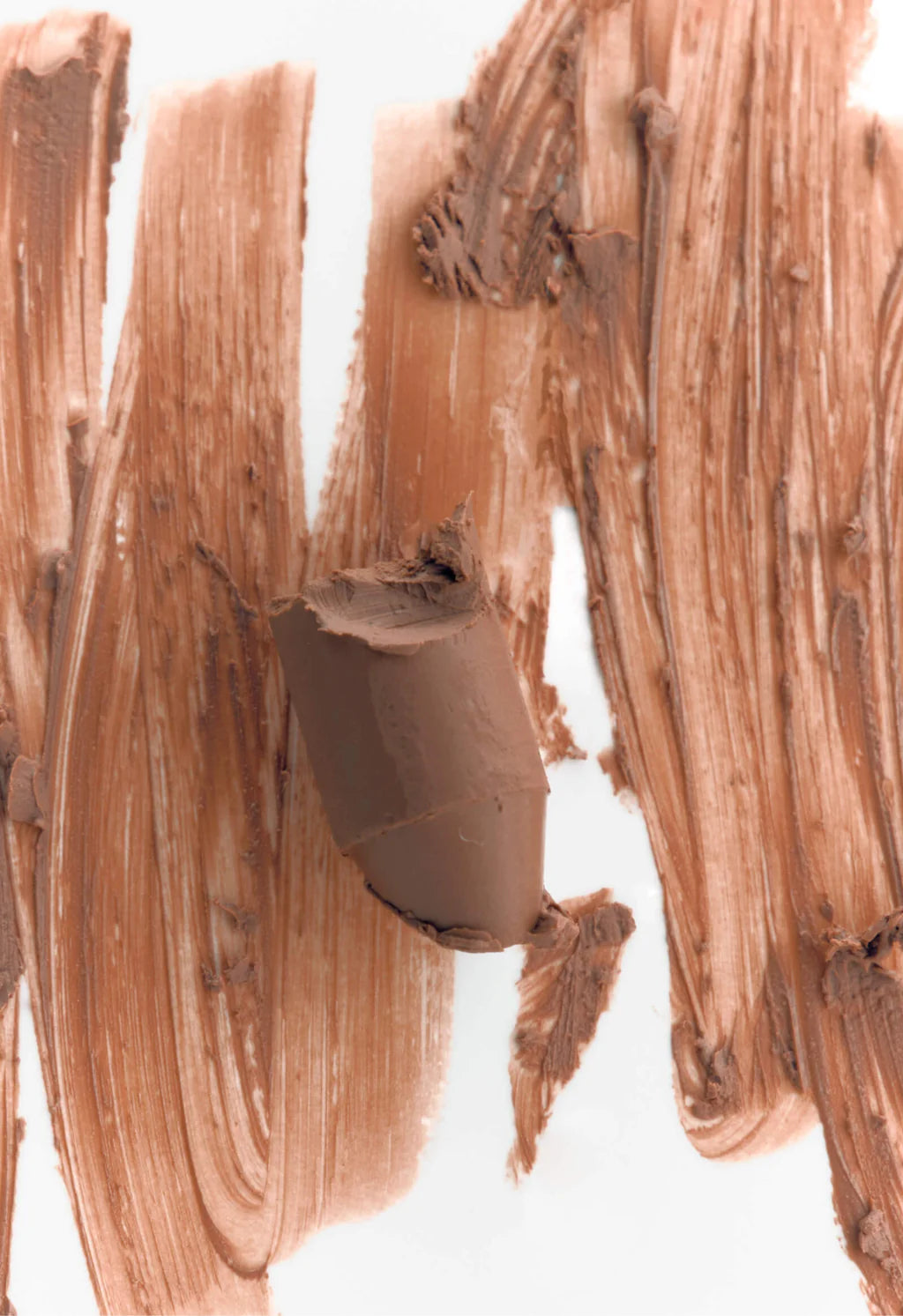 Peptide lip shape - bend (soft peachy beige)