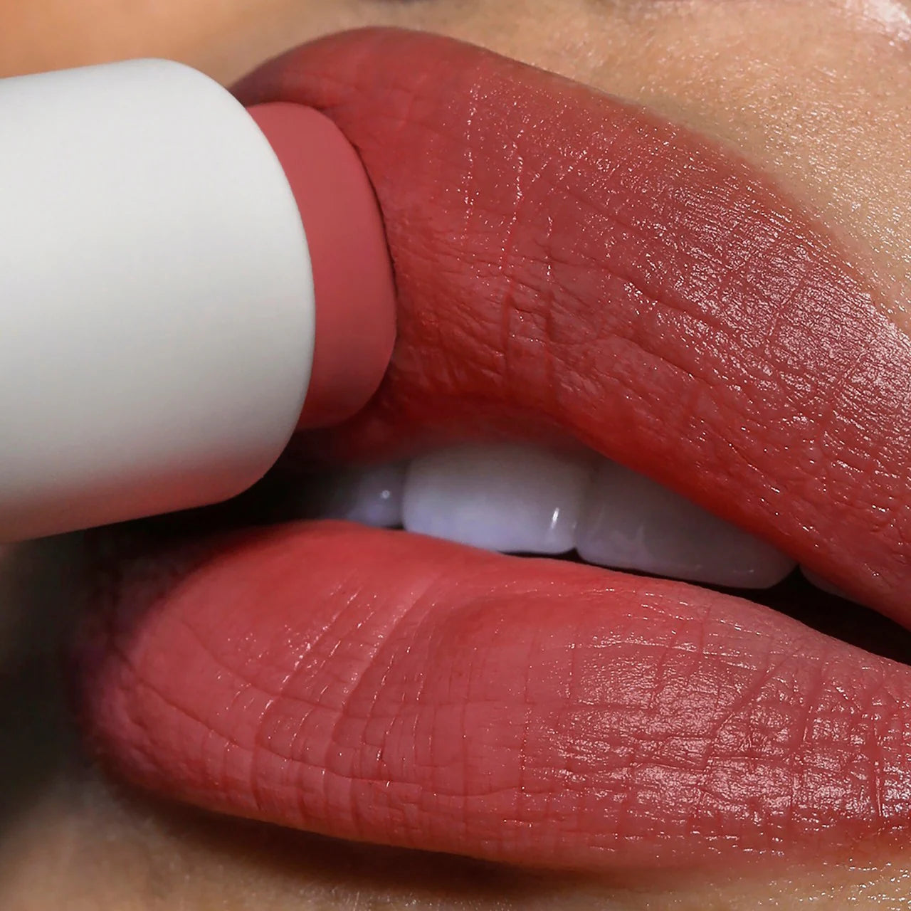 Refy- Lip Blush