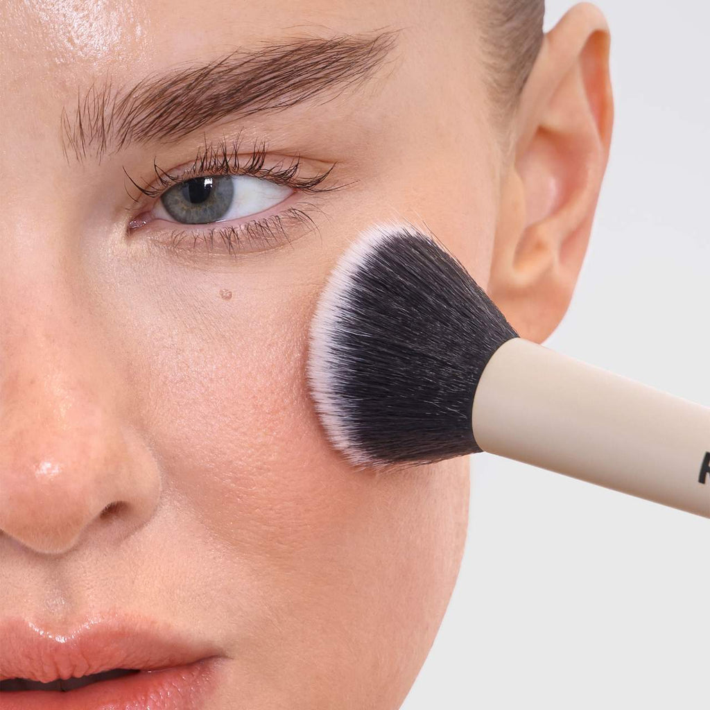 Refy- Complexion Brush